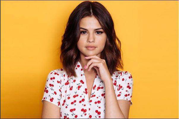 Η Selena Gomez ξύρισε τα μαλλιά της: Δείτε την αλλαγή στο look της
