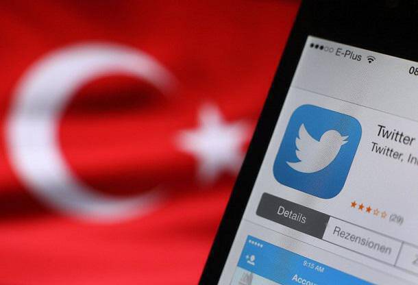 Βυθίζεται η τουρκική λίρα-Μέτρα προαναγγέλλει ο υπουργός Οικονομικών