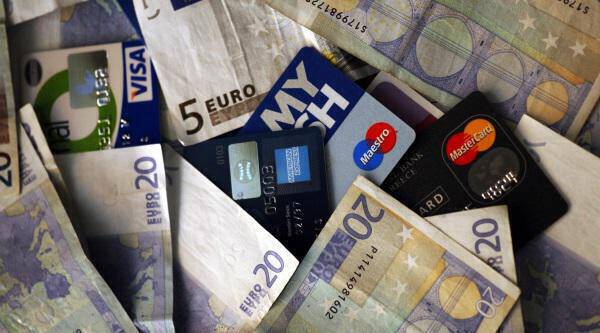Τράπεζες: Αντικαθιστούν τις 15 χιλιάδες κάρτες μετά τις υποκλοπές στοιχείων