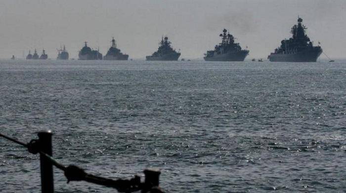 Ρωσικά πολεμικά πλοία σε ετοιμότητα στη Μεσόγειο με εντολή Πούτιν