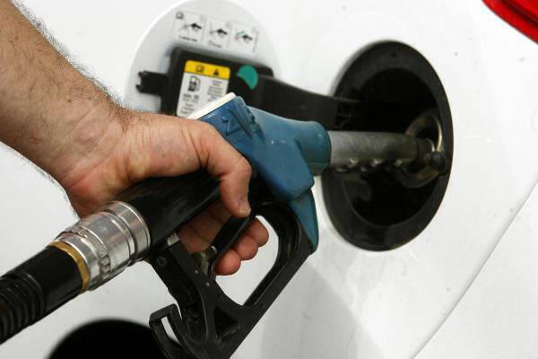 Βενζίνη… η μεγάλη κλοπή! Κοντεύει τα 2 ευρώ το λίτρο – Χαοτικές διαφορές στα πρατήρια