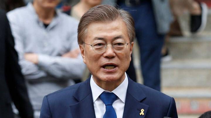 Πρόεδρος Ν. Κορέας: Ανοίγει ένα νέο κεφάλαιο ειρήνης και συνεργασίας με τη Β. Κορέα