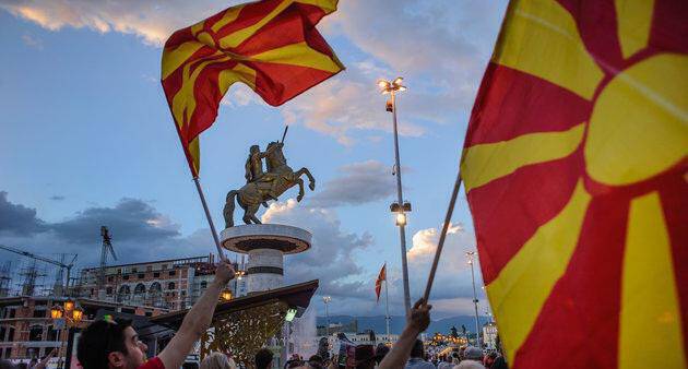 Δημοσκόπηση στα Σκόπια: Προβάδισμα το «όχι» για τη συμφωνία των Πρεσπών