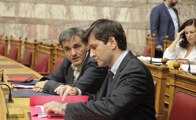 Τους βουλευτές του ΣΥΡΙΖΑ θα ενημερώσουν έξι υπουργοί της κυβέρνησης για το πολυνομοσχέδιο