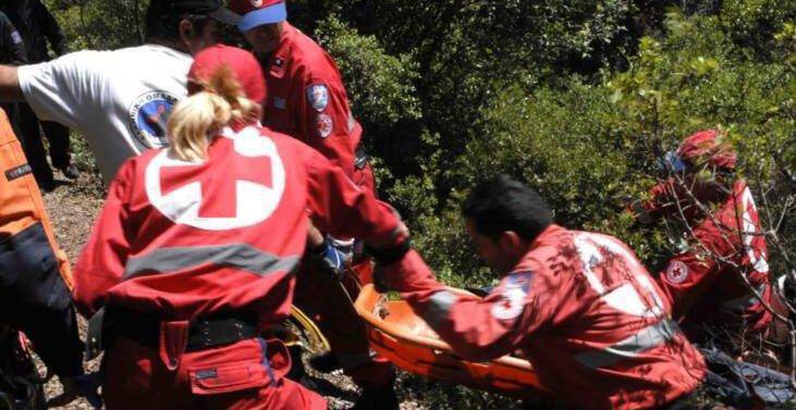 Τραυματισμένος εντοπίστηκε ο ηλικιωμένος που έπεσε σε χαράδρα στον Παρνασσό