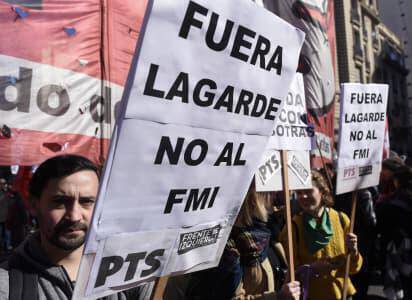 Δάνειο ύψους 50 δισ. δολαρίων θα χορηγήσει το ΔΝΤ στην Αργεντινή