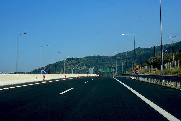 Θεσσαλία: Διακοπή κυκλοφορίας στο παράπλευρο οδικό δίκτυο της ΠΑΘΕ