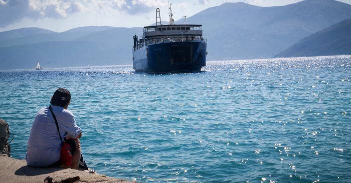 Χίος: Έκρυψε 22χρονη μέσα σε βαλίτσα για την μεταφέρει στον Πειραιά