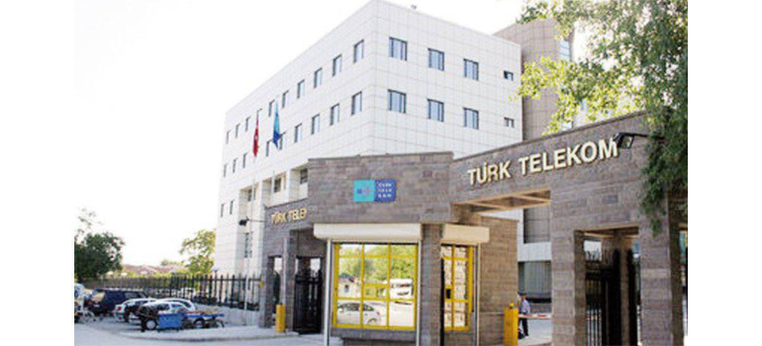 Χρεοκόπησε η Turk Telekom -Καταρρέει η οικονομία της Τουρκίας