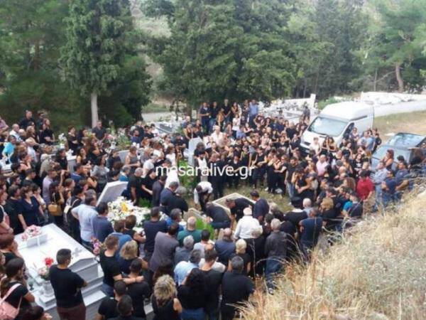 Ηράκλειο: Ράγισαν καρδιές στην κηδεία! Θρήνος στο χωριό της 18χρονης Μαρίας [pics]