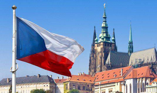 Απέλασαν 18 Ρώσους διπλωμάτες οι Τσεχικές αρχές