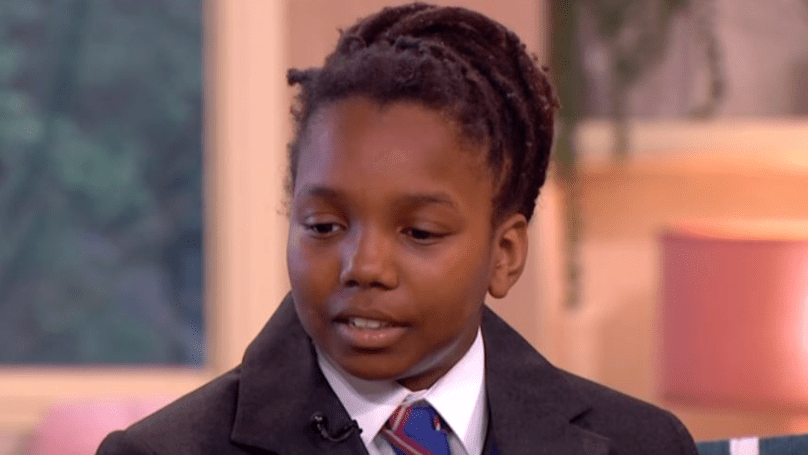 13χρονος ρασταφάριαν κερδίζει τη μάχη με το σχολείο του, για την κόμμωσή του (vid&pics)