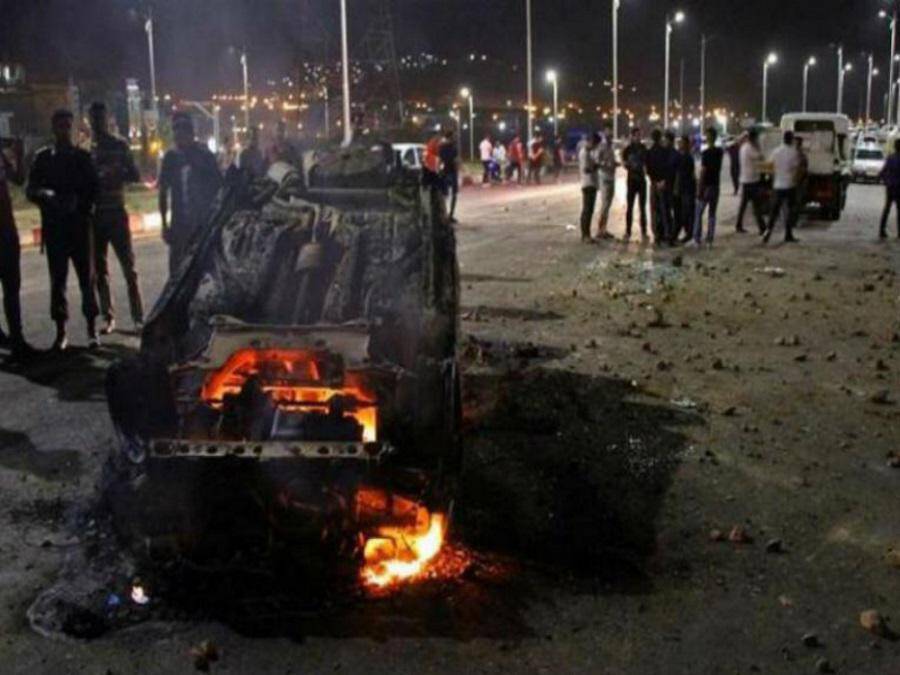 Αιματηρή σύγκρουση λεωφορείου με βυτιοφόρο στο Ιράν – Δεκαεννιά νεκροί