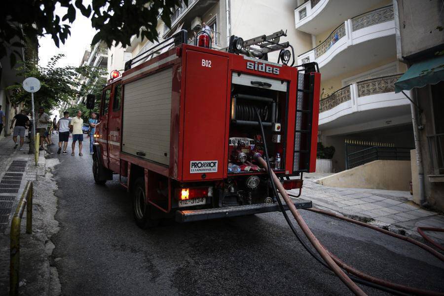 Θεσσαλονίκη: Φωτιά σε εταιρεία με φιάλες υγραερίου