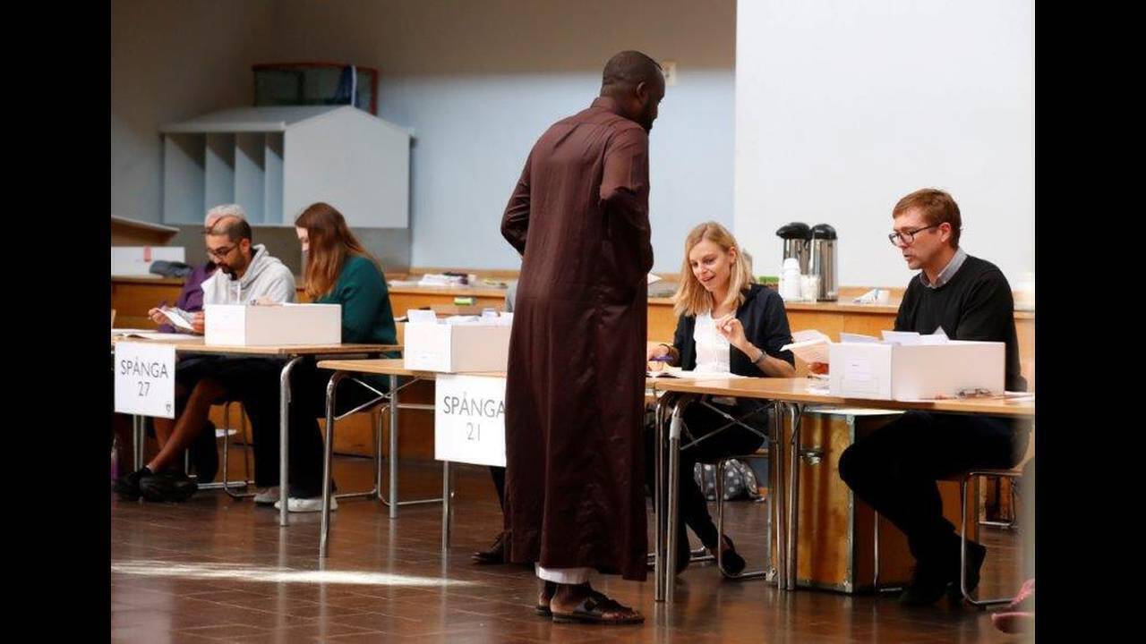 «Χαστούκι» στη Μέρκελ οι εκλογές στη Βαυαρία  -Οι ακροδεξιοί στη Βουλή