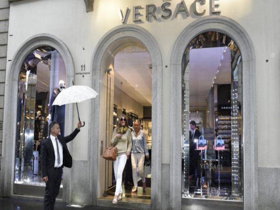 «Ρουκέτα» της Corriere della Sera! «Θέμα ωρών η πώληση του Versace»