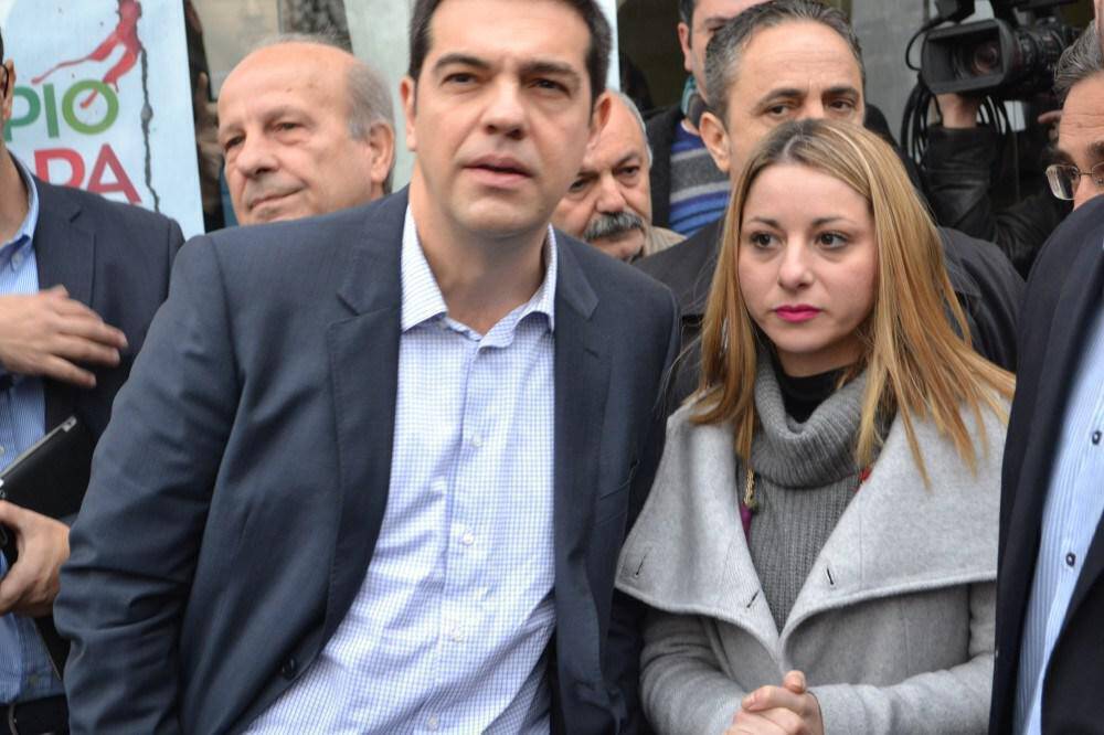 Βουλευτίνα του ΣΥΡΙΖΑ διαψεύδει ότι σχολείο έμεινε χωρίς δασκάλα γιατί την απέσπασε στο γραφείο της
