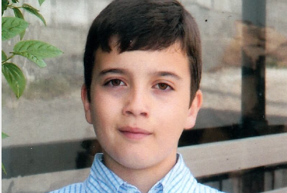 Θρήνος στα Τρίκαλα για τον 12χρονο Στέφανο που πέθανε στον ύπνο του
