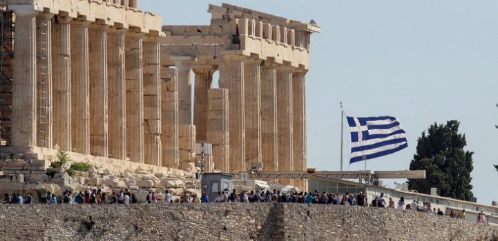 The Economist: «Ελαττωματική δημοκρατία» η Ελλάδα