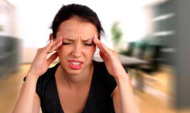 Πονοκέφαλος: Παίρνετε πάνω από 8 παυσίπονα τον μήνα -Πρέπει να πάτε στον γιατρό