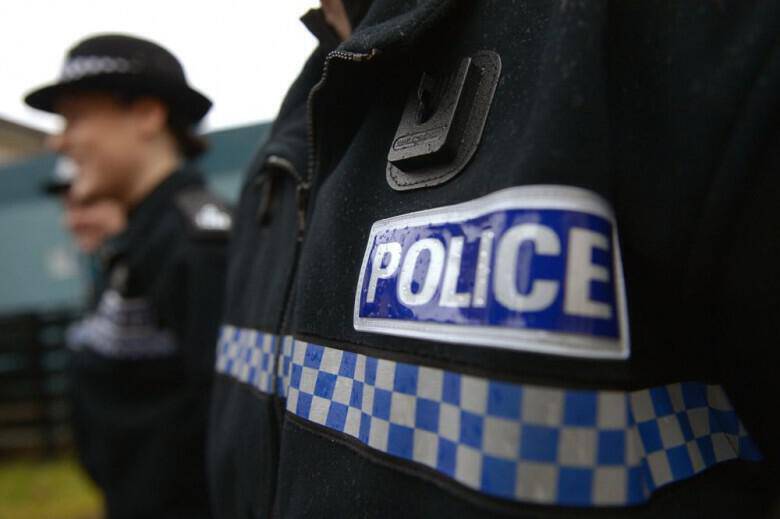 Λονδίνο: Ο 19χρονος δράστης πίεζε την κοπέλα του να αποκεφαλίσει τους γονείς της