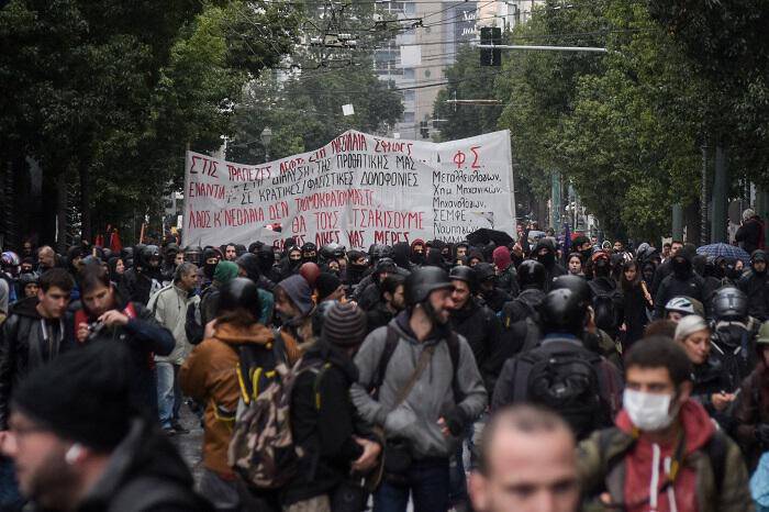 Ολοκληρώθηκε το συλλαλητήριο για τον Γρηγορόπουλο – Επεισόδια στο κέντρο της Αθήνας (pics)