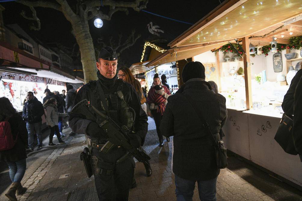 Στρασβούργο: Πυροβολισμοί με νεκρό σε χριστουγεννιάτικη αγορά (vics)