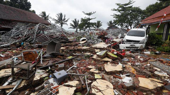 Ασία: Πέρασαν 15 χρόνια από το φονικό τσουνάμι
