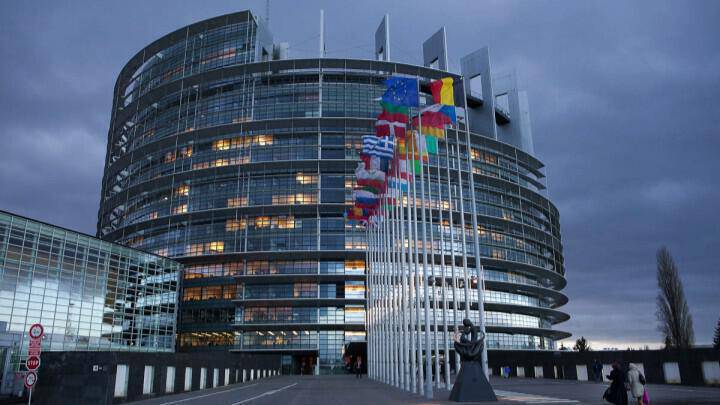 Ανατρεπτική ενέργεια από το Ευρωκοινοβούλιο: Υπέβαλε αγωγή κατά της Κομισιόν