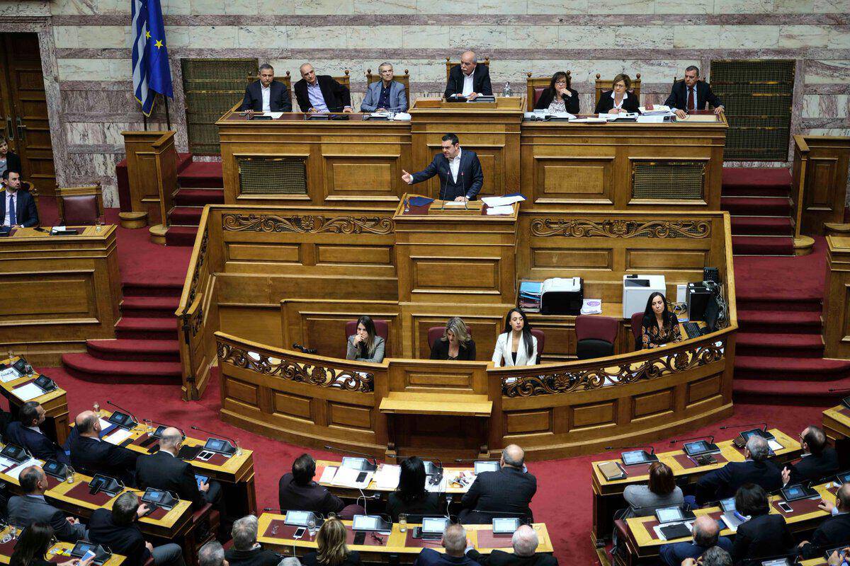 Απευθείας η συνεδρίαση της Ολομέλειας για το πρωτόκολλο ένταξης της ΠΓΔΜ στο ΝΑΤΟ