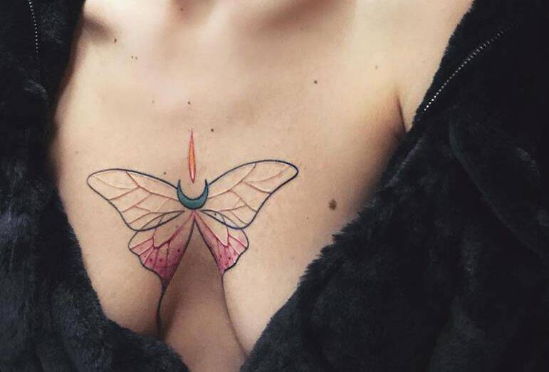 Το tatoo της Τραϊάνας Ανανία στο πολύ αποκαλυπτικό σημείο