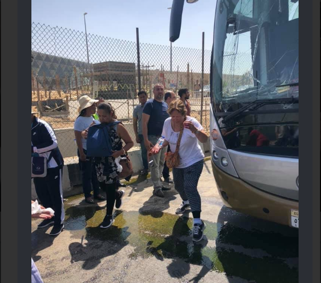 Έκρηξη κοντά σε τουριστικό λεωφορείο στην Αίγυπτο – Αρκετοί οι τραυματίες