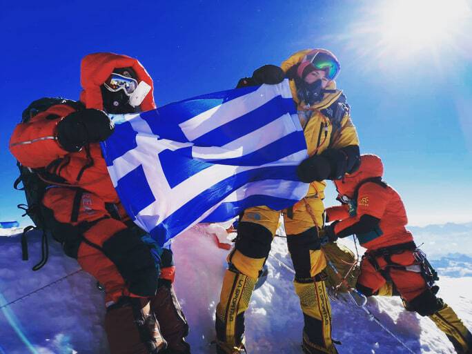 Δύο Ελληνίδες στην κορυφή της γης-Κατέκτησαν το Εβερεστ