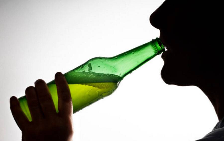 Σοκ! Δραστική ουσία από το καρκινογόνο Roundup βρέθηκε στο 95% από μπίρες και κρασιά!