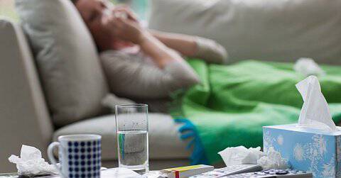 Ξέσπασμα της γρίπης φοβούνται οι ειδικοί, λόγω της χαλάρωσης των μέτρων κατά του κορονοϊού