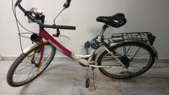 Θεσσαλονίκη: Αντρόγυνο μετέφερε κοκαΐνη με… ποδήλατο κρυμμένη στο φανάρι (pics)
