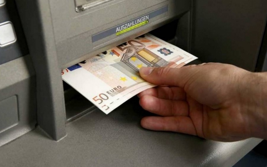 «Φουρλάρουν» τα ATM από σήμερα! Πληρώνει το ΚΕΑ ο ΟΠΕΚΑ