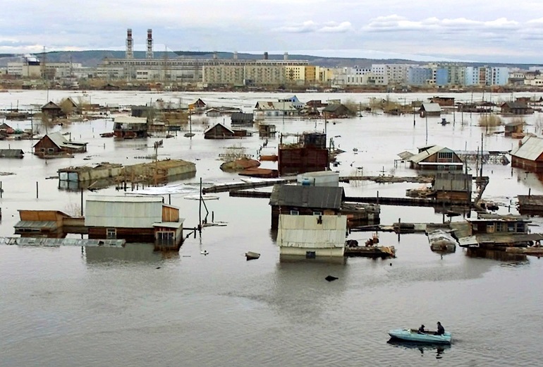 Σιβηρία: Τους 14 έχουν φτάσει οι νεκροί από τις πλημμύρες