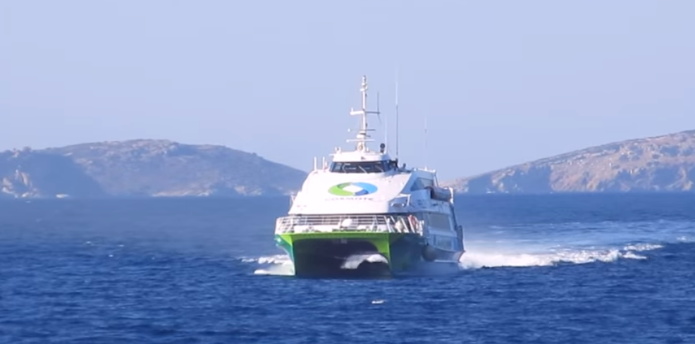 Ύδρα: Σύγκρουση “φλάινγκ ντόλφιν” με θαλάσσιο ταξί