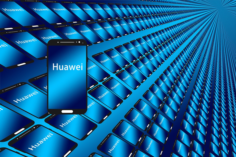 Huawei: Ανακοίνωσε το δικό της λογισμικό