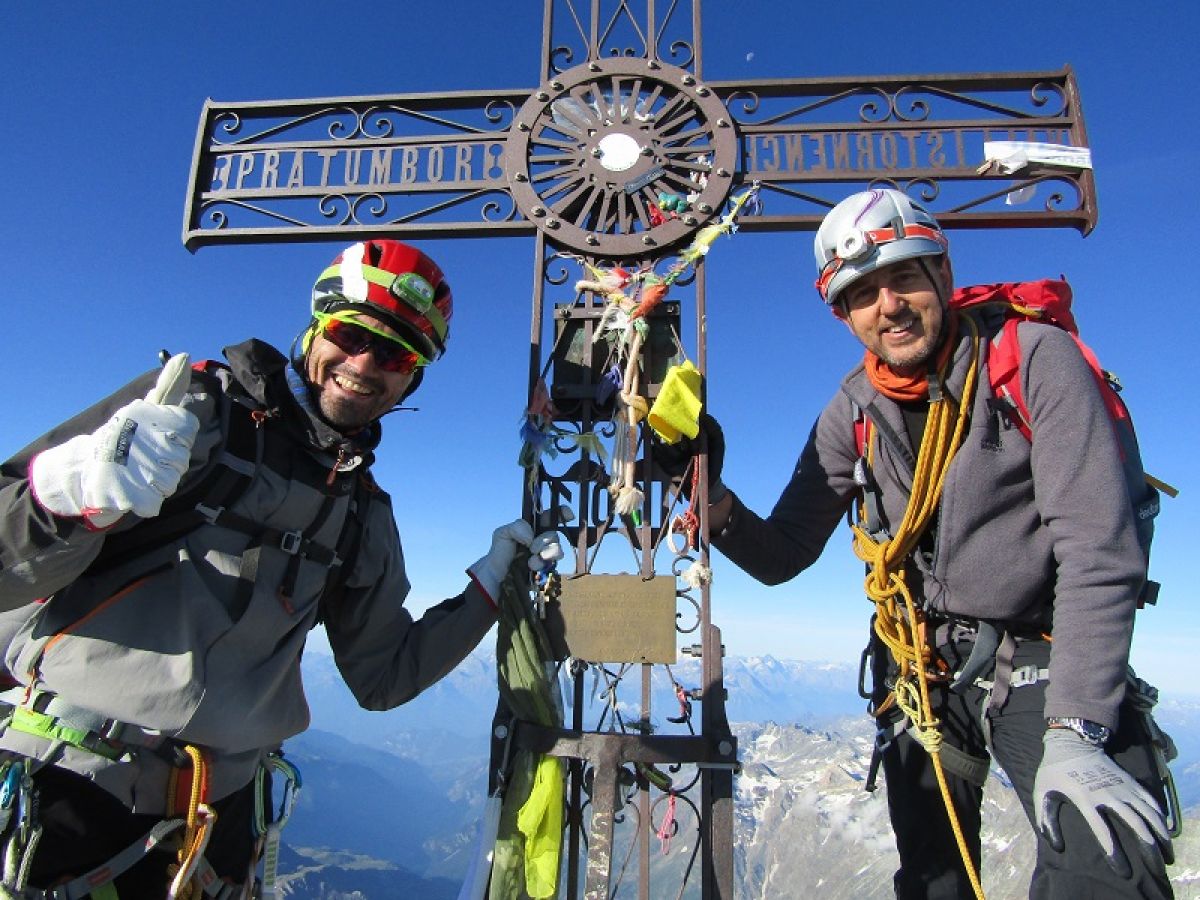 Δύο Θεσσαλοί ορειβάτες κατάφεραν να κατακτήσουν την κορυφή του θρυλικού Matterhorn