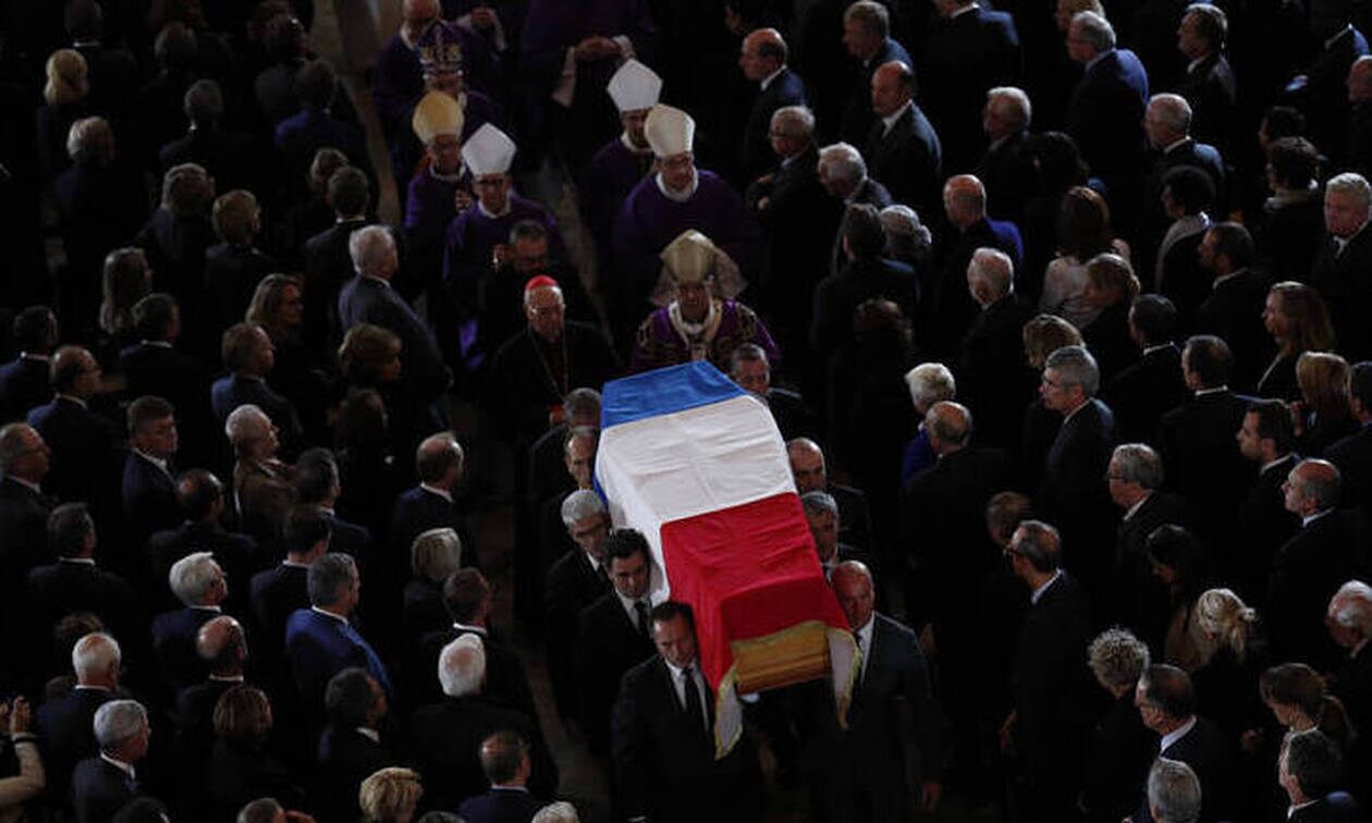 Γαλλία: Τελευταίο «αντίο» στον Ζακ Σιράκ