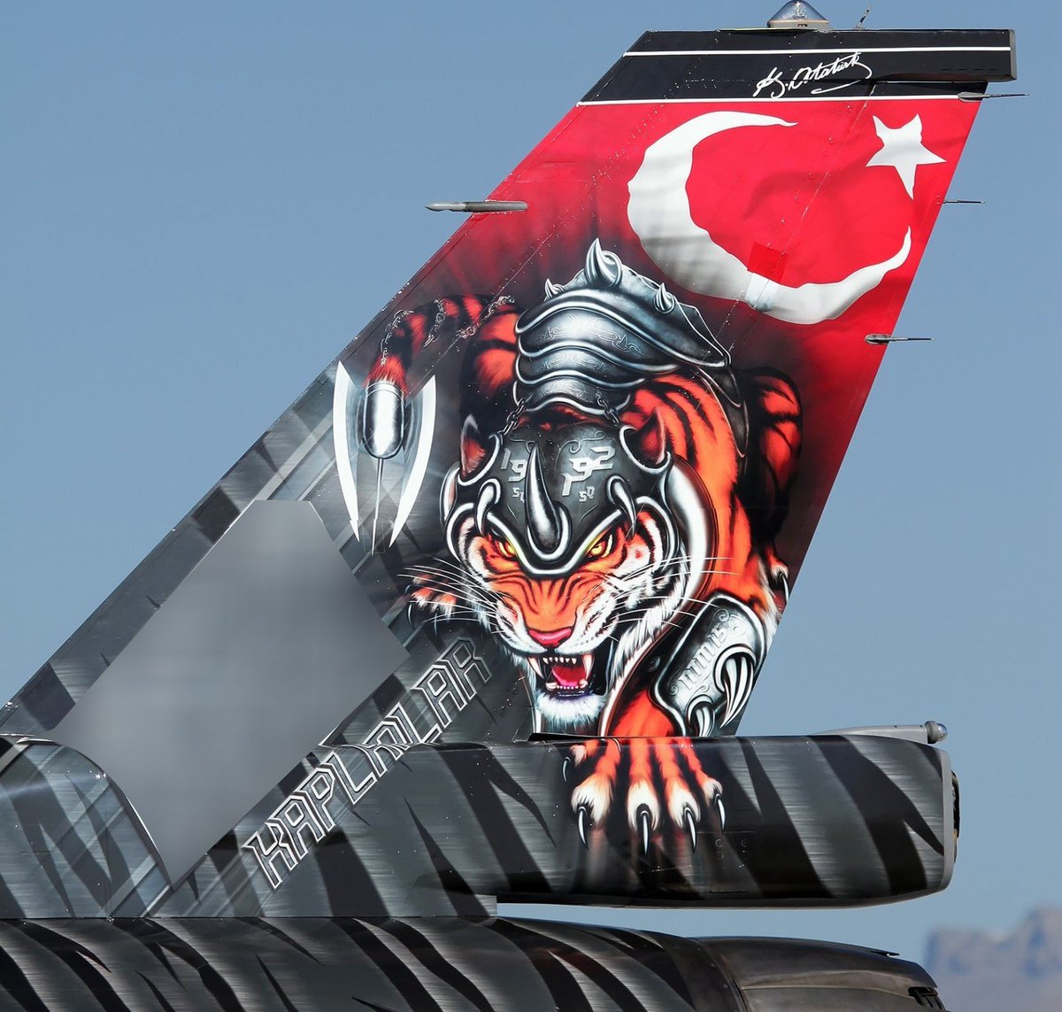 Τουρκικά αεροσκάφη πάνω από το Αγαθονήσι και Ανθρωποφάγους