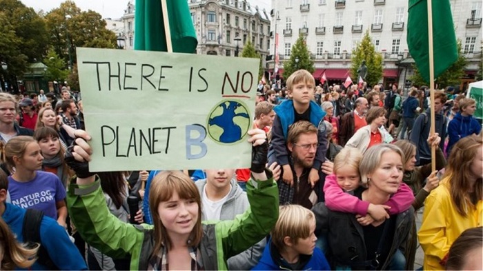 Διαδηλώσεις για το κλίμα: Συλλήψεις ακτιβιστών σε όλο τον κόσμο