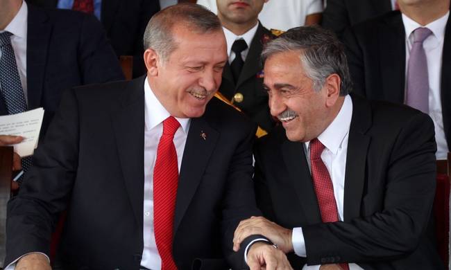 Ερντογάν σε Ακιντζί: Την θέση του την οφείλει στην Τουρκία