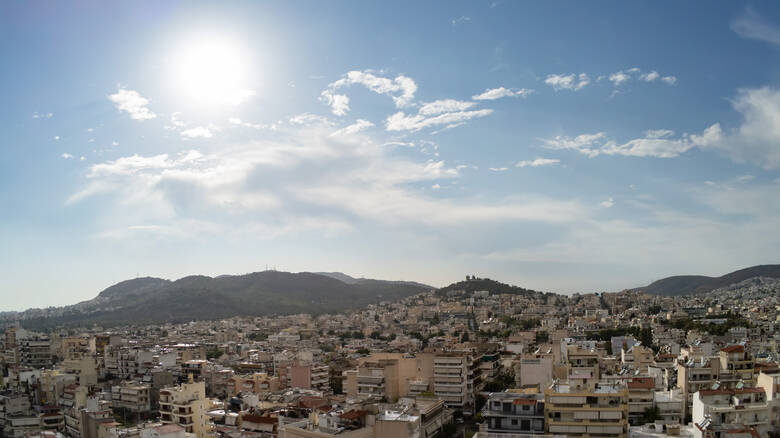 Καιρός: Πάσχα με πολύ υψηλές θερμοκρασίες και 35αρια στη Βόρεια Ελλάδα και την Κρήτη