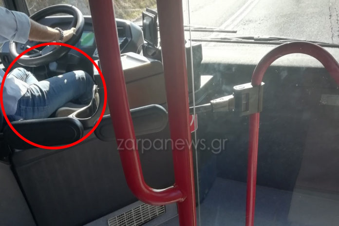 Απίστευτο περιστατικό στην Κρήτη: Οδηγός λεωφορείου οδηγεί… σταυροπόδι (vid)