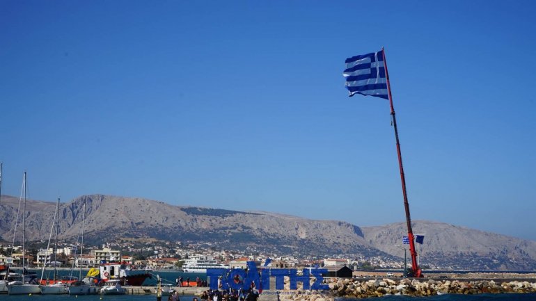 Ελληνική σημαία: Υψώθηκε υπερήφανη στη Χίο
