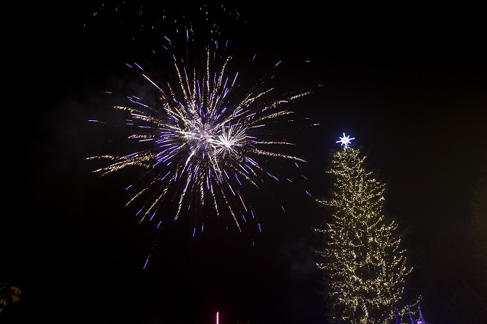 Αύριο φωταγωγείται το χριστουγεννιάτικο δέντρο στο Πεδίο του Άρεως