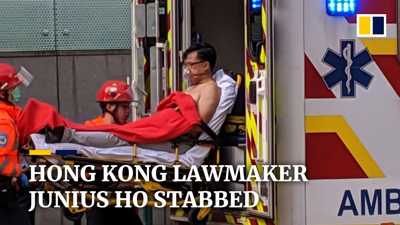 Η σοκαριστική στιγμή που βουλευτής του Χονγκ Κονγκ δέχεται επίθεση με μαχαίρι (vid)